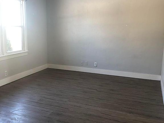 3rd image of 3942 Wright Ave