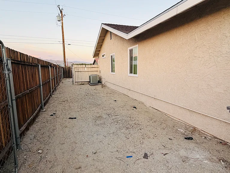 13336 Julian Dr — Photo 26