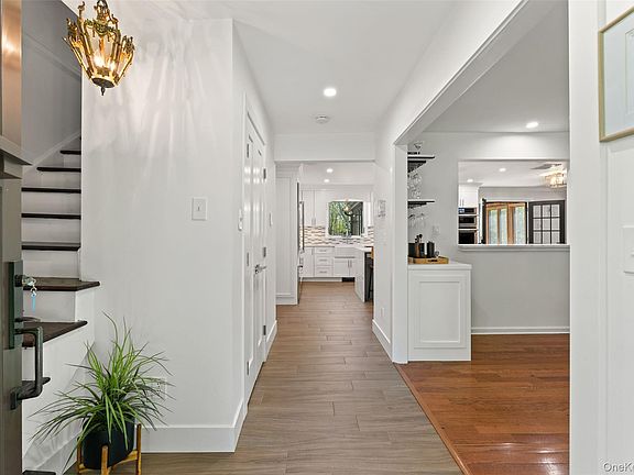 3rd image of 241 Chapel Hill Road