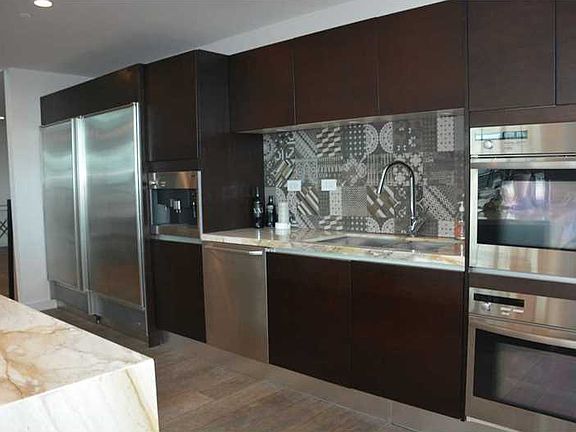 4th image of 1749 Miami Ct #607