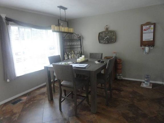 4th image of 4918 Lisbon Cir