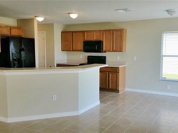 5th image of 2214 Colville Chase Dr