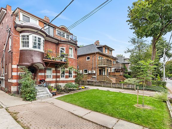 3rd image of 415 Brunswick Ave