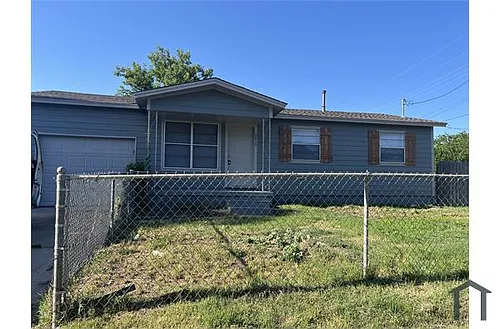 2815 SW J Ave Photo 1