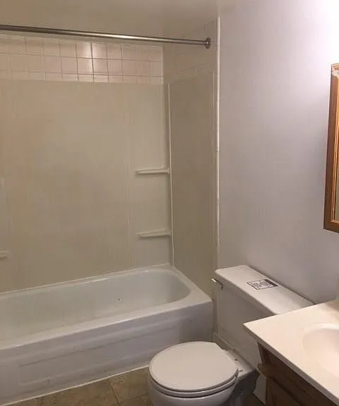 82 Adams St #2 — Photo 7