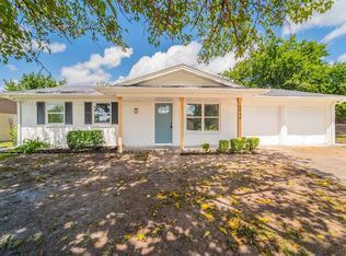 6944 Windy Hill Rd, Forest Hill, TX 76140