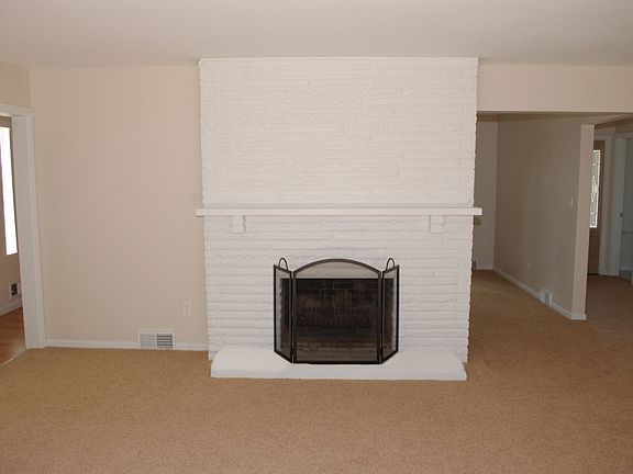 LR-Fireplace
