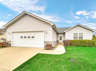 206 Whispering Blvd, La Porte, IN