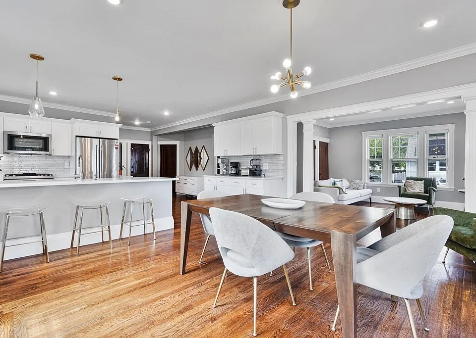 81 Butler St #2