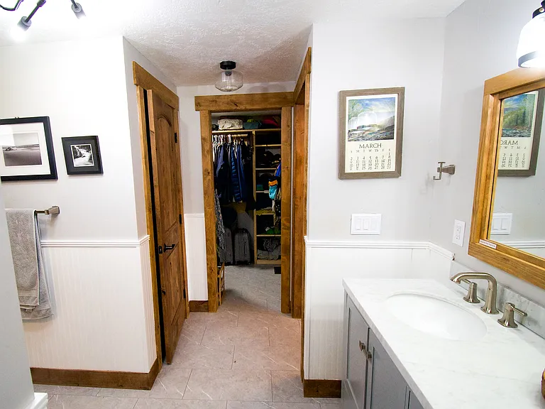 982 Jessie Ave — Photo 18