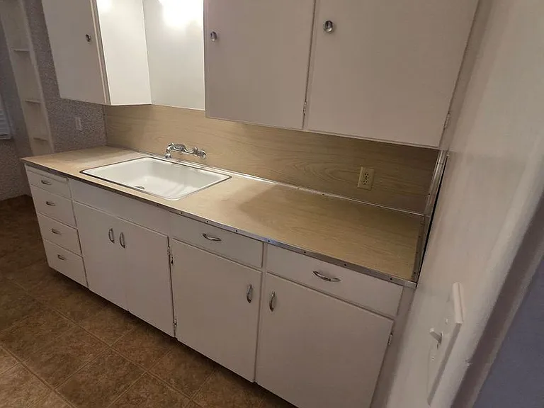 1412 Cahill Ave — Photo 14