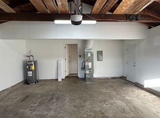 19505 SW Sharoaks Dr, Aloha, OR 97003