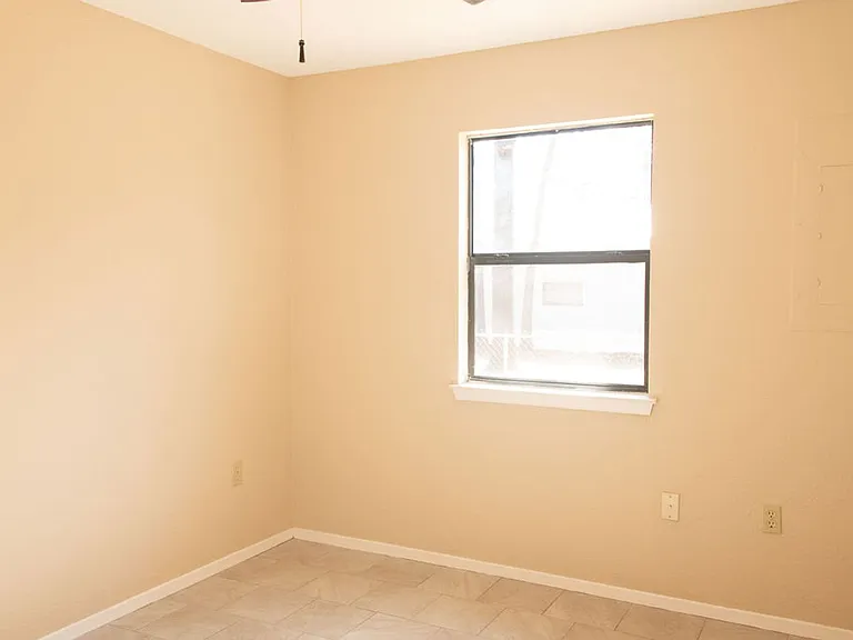 4938 Blue Water Cir — Photo 8