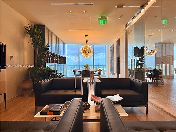 5th image of 1400 Biscayne Blvd #1802