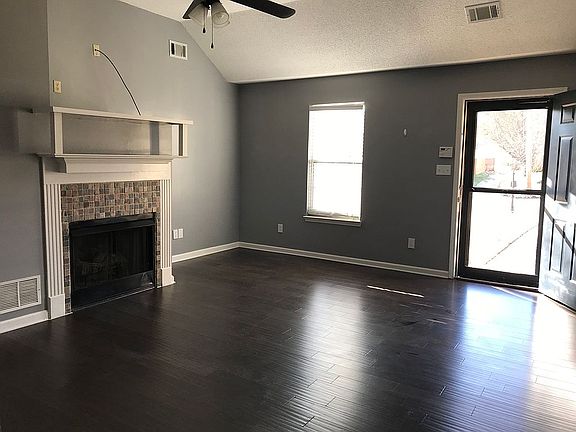 Plenty of natural light!