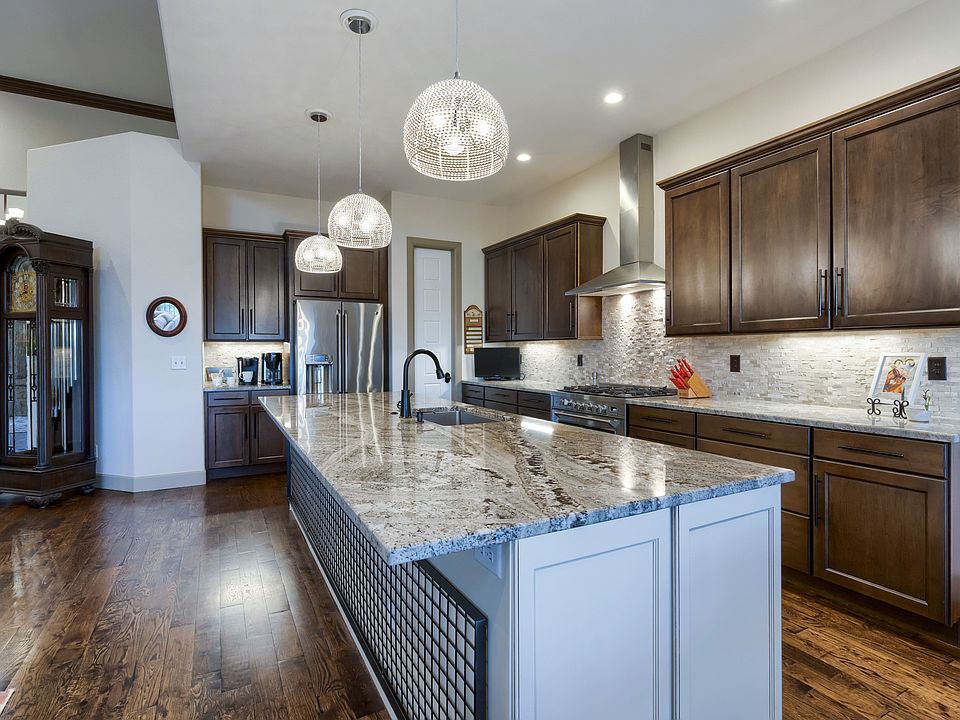 A1 - Kitchen 2.jpg