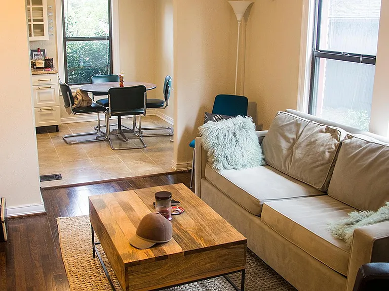 1830 Moser Ave #200 — Photo 2