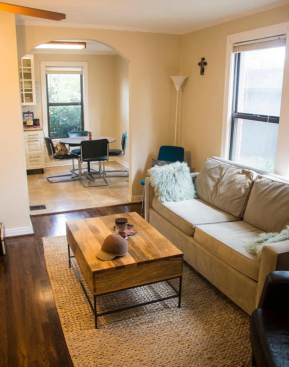 Building Photo - 1830 Moser Ave #200