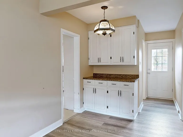 60 Northwood Dr — Photo 15