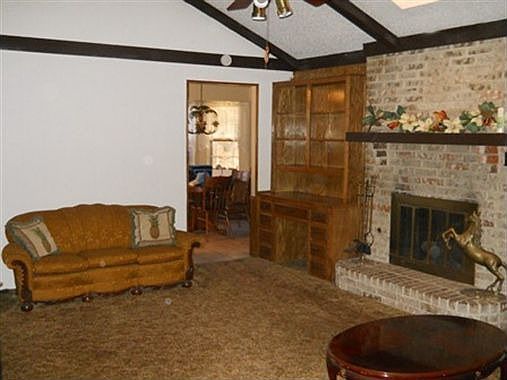 2nd image of 836 Broadmoor Dr