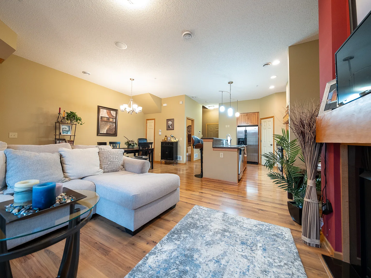 Edison Street Northeast, Blaine (2879, Unit C) RS CW1 - C — Photo 2