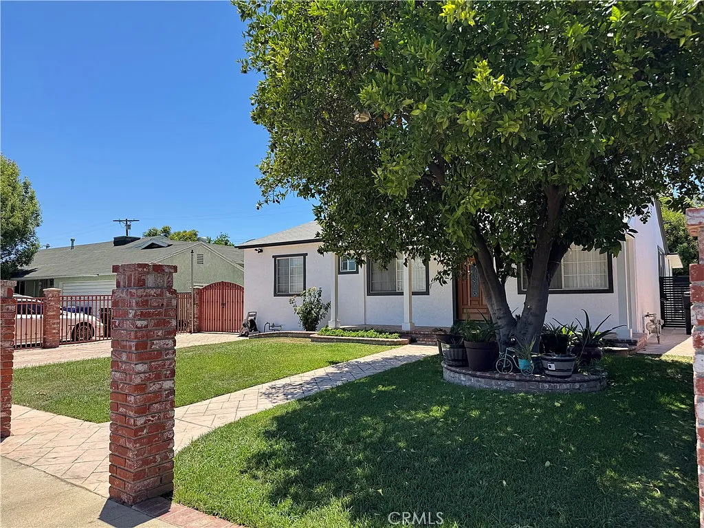 3 bed, 1014 sqft, $4,500 — Photo 1