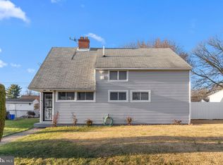 9206 Convent Ave, Philadelphia, PA 19114