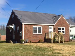 211 39th St, Vienna, WV 26105