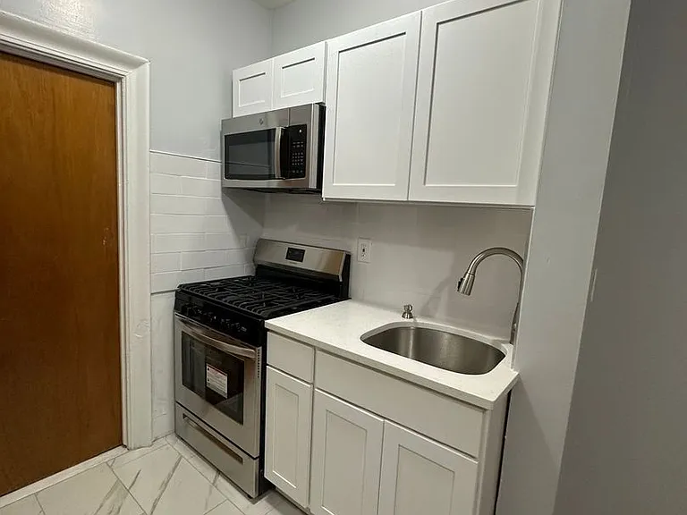 6412 - Golden Crest 6412 Park Avenue, LLC — Photo 11