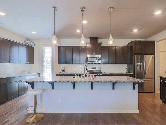3rd image of 3932 SE 69th Ave