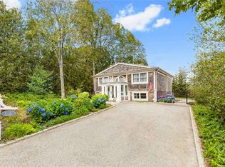 29 Missapoque Ave, Southampton, NY 11968