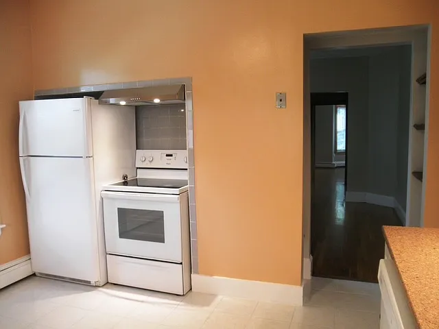 127 Brown St #3 — Photo 13
