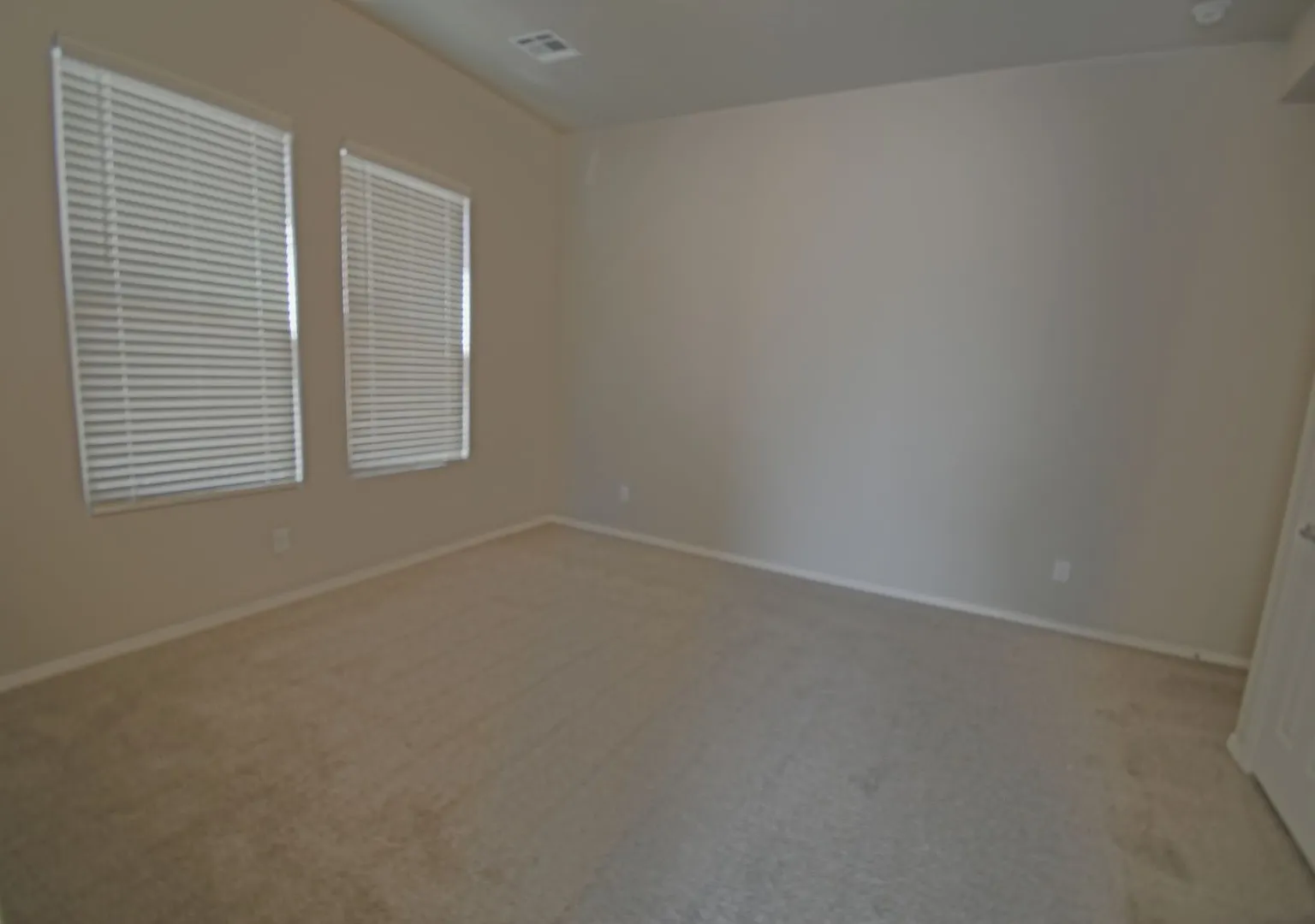 Three Bedroom / Three Bathroom Home in Mariposa Available for Immediate Move In! — Photo 4