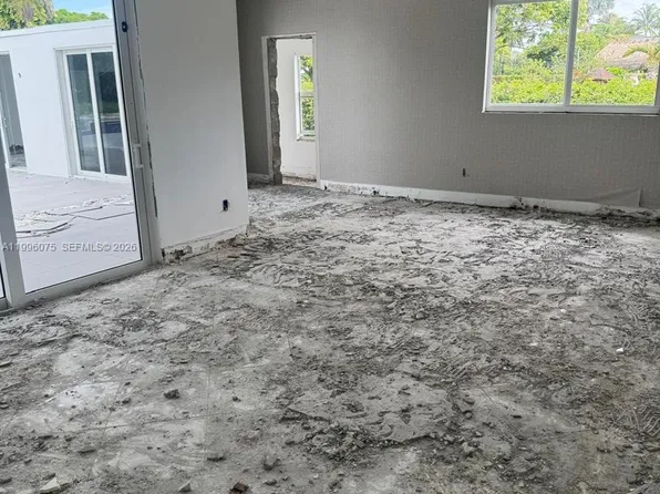290 NW 125th Ave, Miami, FL 33182