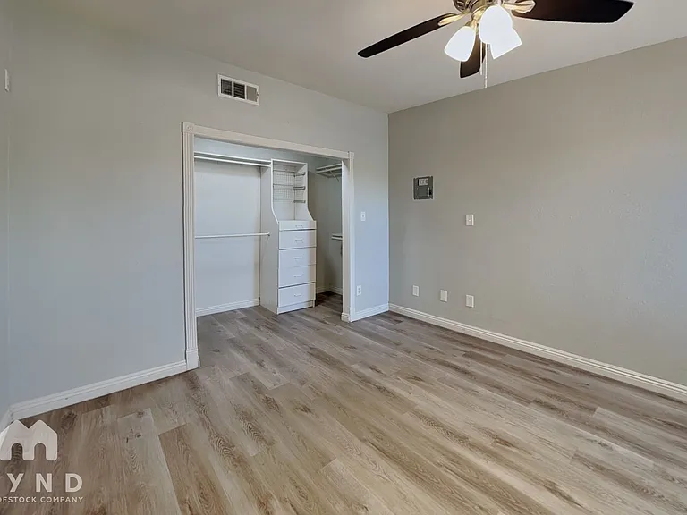 1908 Allen Ave — Photo 12