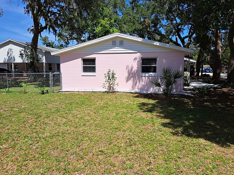630 Olive St — Photo 31