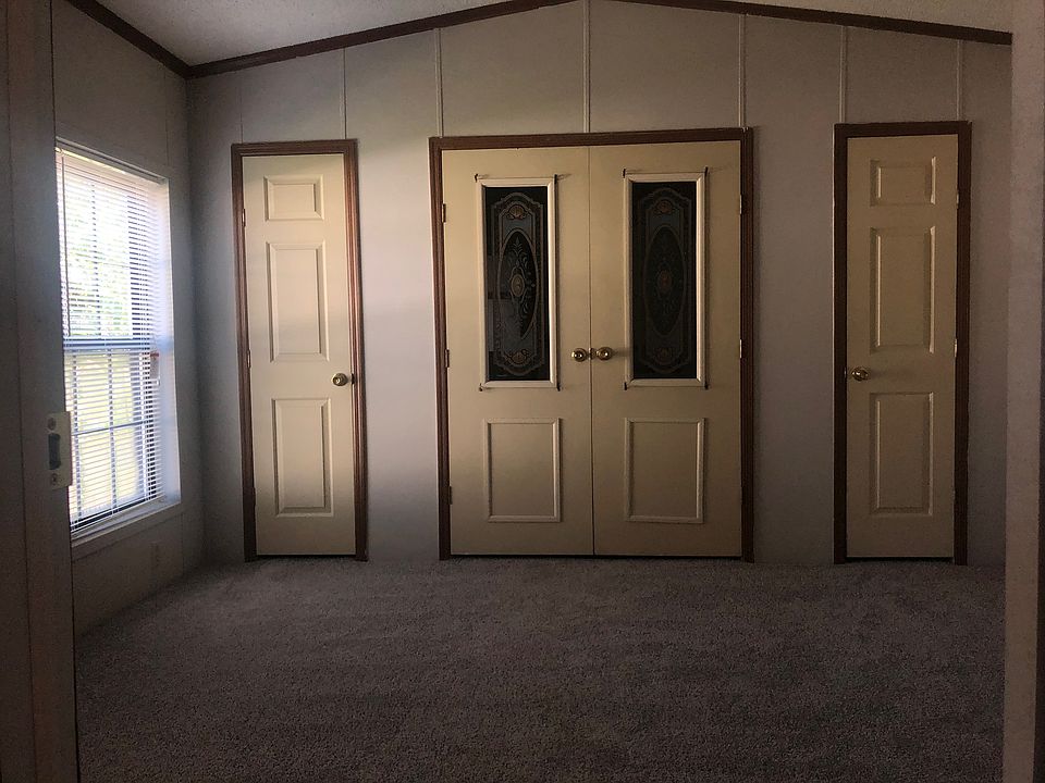 2nd image of 303 Wildhaven