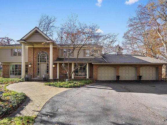 3rd image of 56853 Mount Vernon Rd