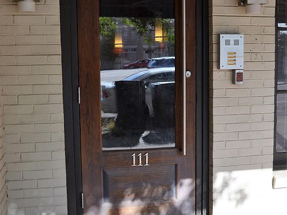 Front door entrance 111 S Court