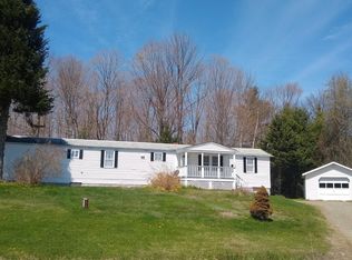 142 New Vineyard Rd, Farmington, ME 04938