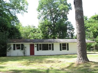 1303 Edgewood Dr, Demopolis, AL 36732