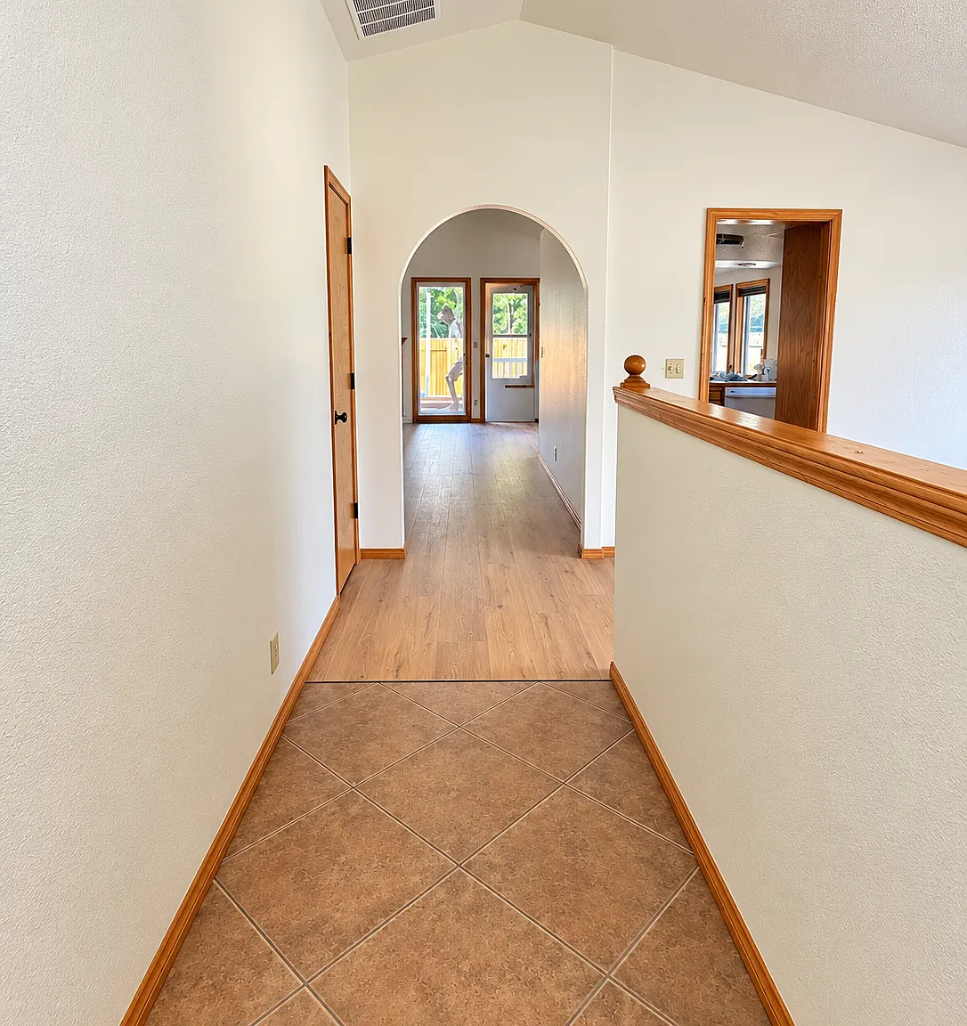 3 bed, 1789 sqft, $2,495 — Photo 2