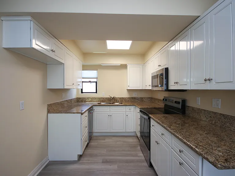 874 S Marengo Ave #10 — Photo 11