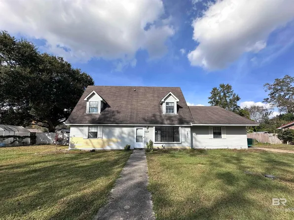 621 E Walker Ave, Foley, AL 36535