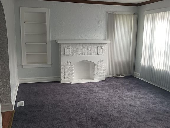 3rd image of 14507 S Clark St #1