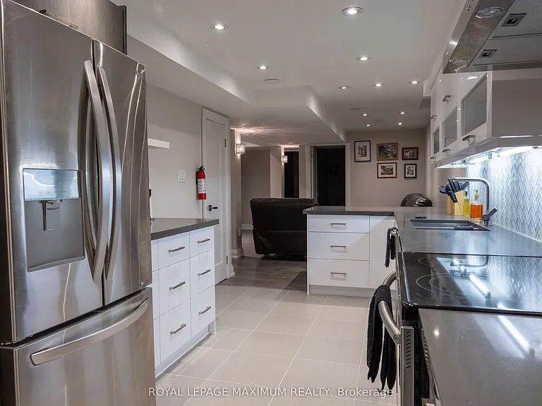 19 Corner Brook Cres #BASEMENT — Photo 15