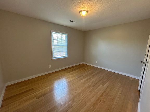 4th image of 799 Rushmeade Dr #L