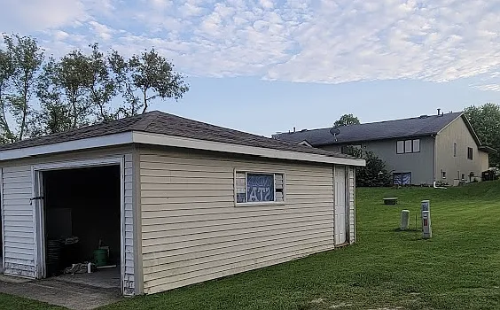 2 bed, 1.5 bath, 1036 sqft, $1,650 — Photo 4