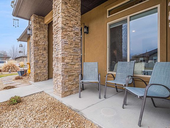 5th image of 623 Thunder Ridge Dr