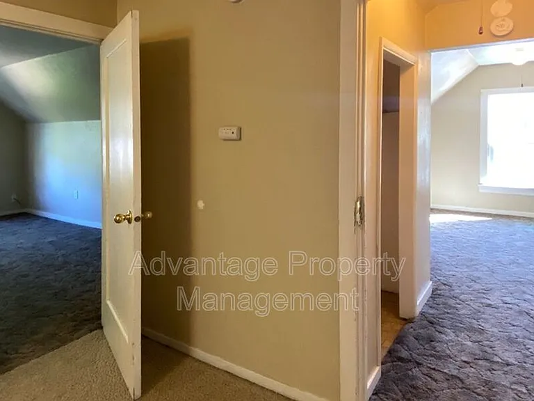 2613 NW Grant Ave #2 — Photo 8